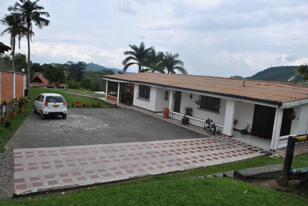 סנטה רוזה דה כבאל Hostal Don Bernardo מראה חיצוני תמונה