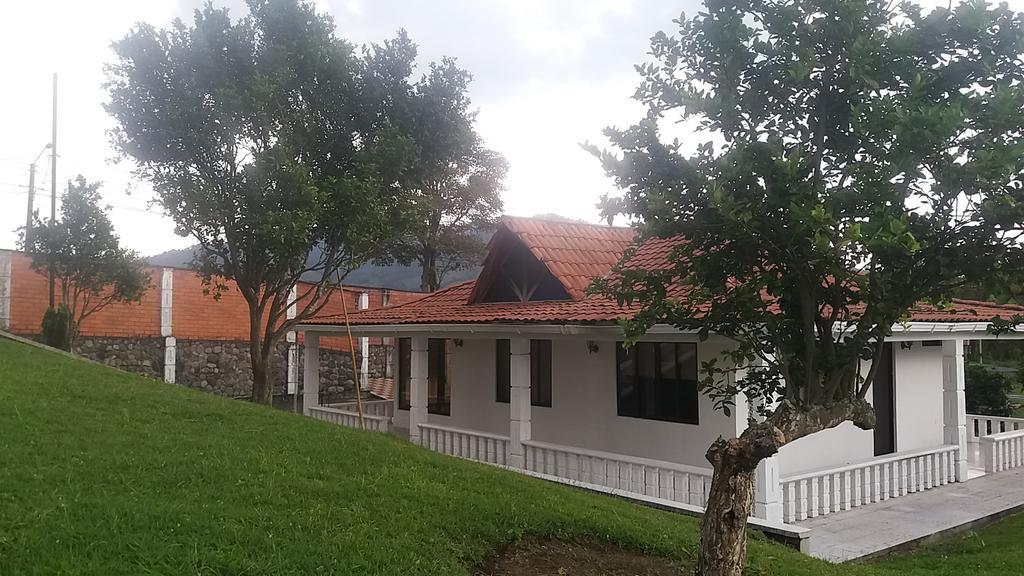 סנטה רוזה דה כבאל Hostal Don Bernardo מראה חיצוני תמונה