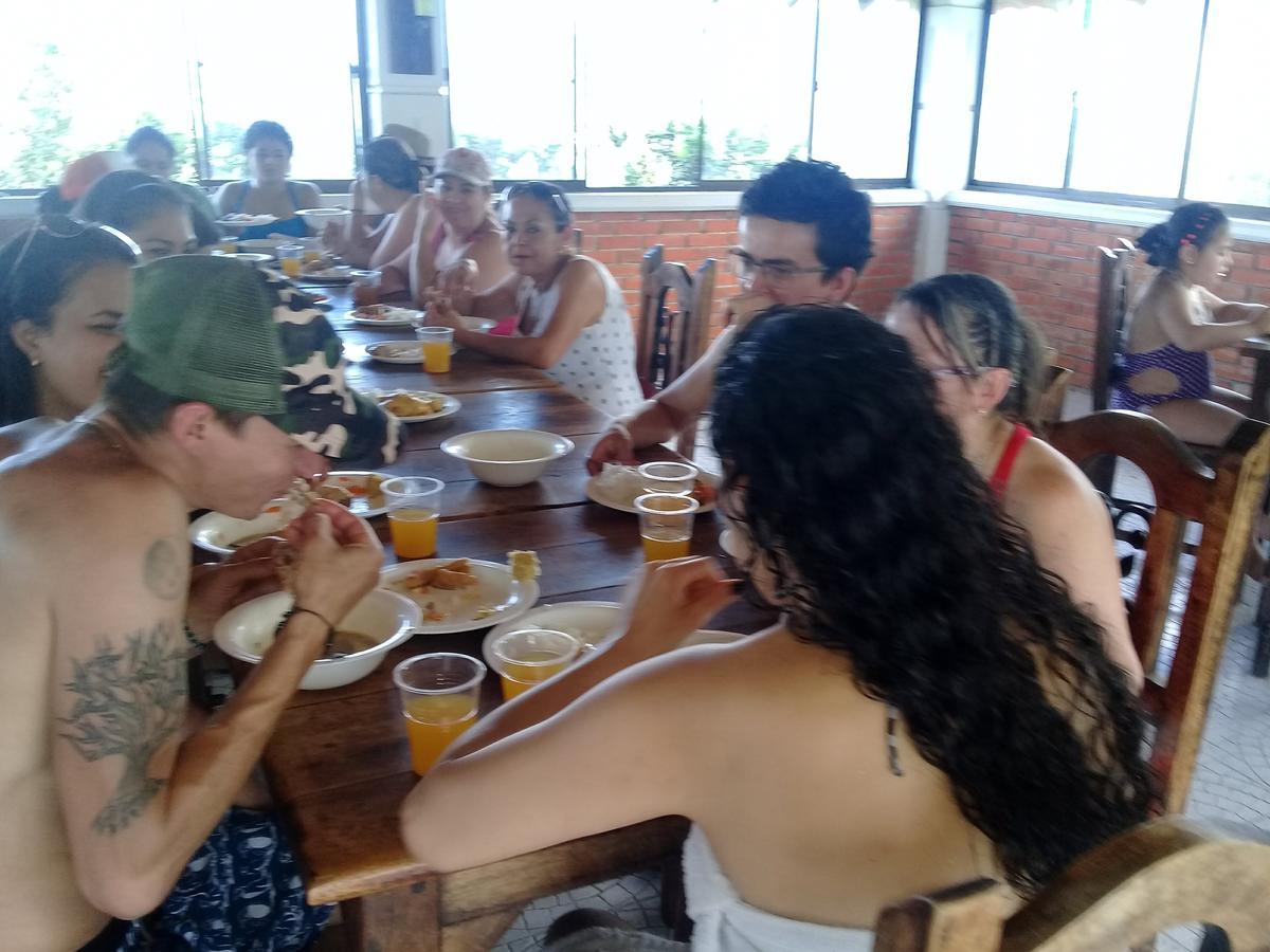 סנטה רוזה דה כבאל Hostal Don Bernardo מראה חיצוני תמונה